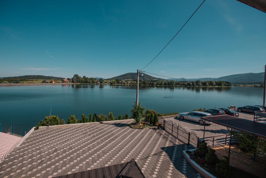 Apartments Mise Ogulin Exterior photo